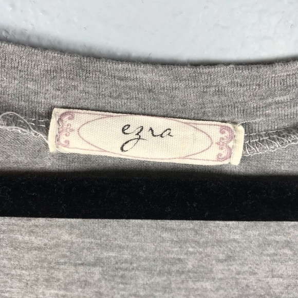 Ezra long sleeve gray and floral top size medium - Picture 4 of 4